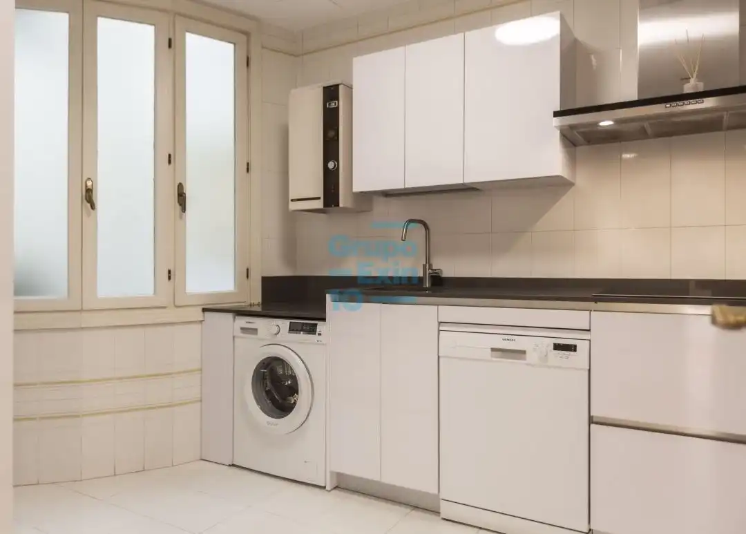 Cocina de Piso de alquiler en Donostia - San Sebastián  con Balcón