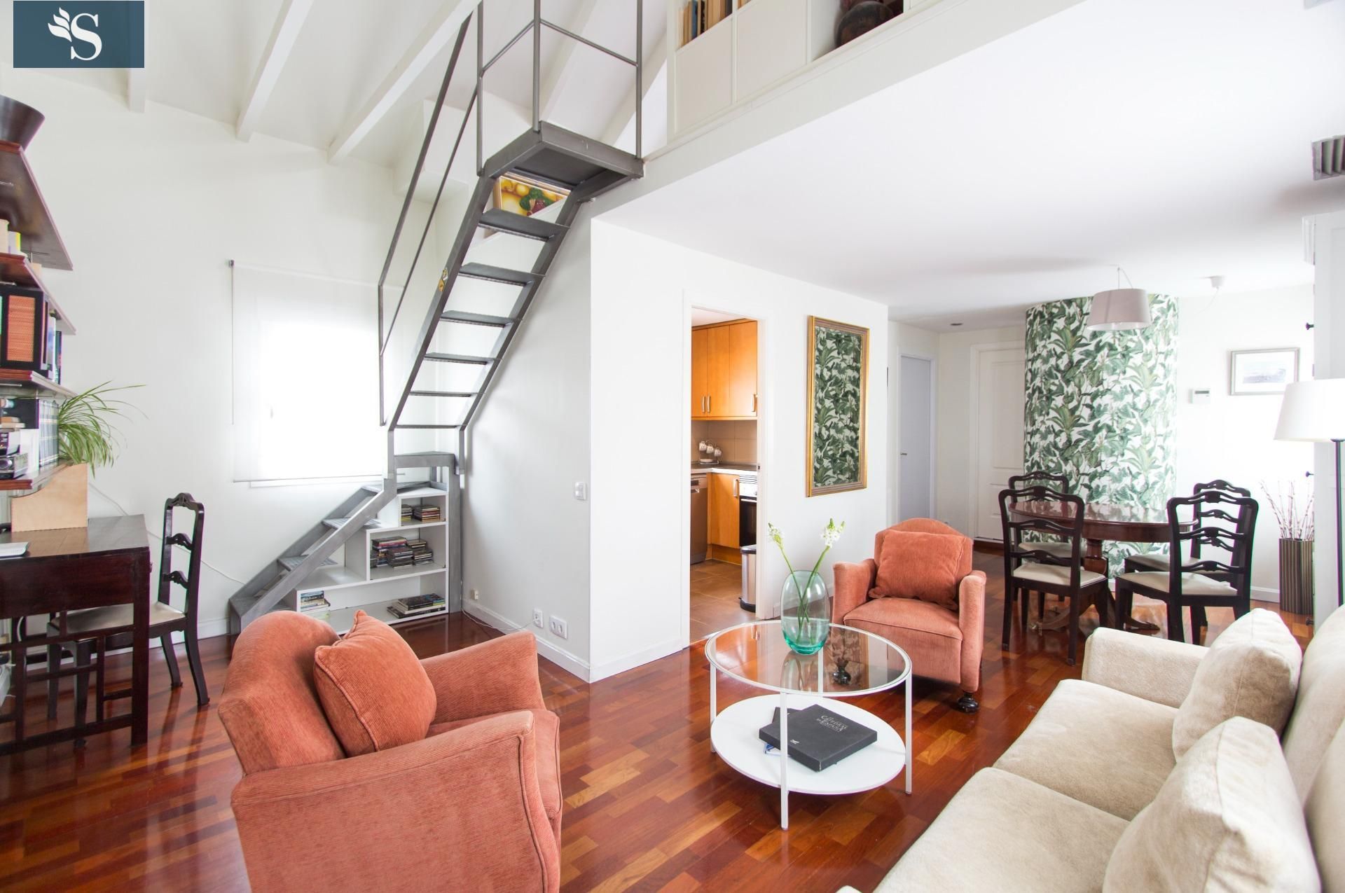 Sala d'estar de Apartament de lloguer en  Madrid Capital amb Aire condicionat i Calefacció