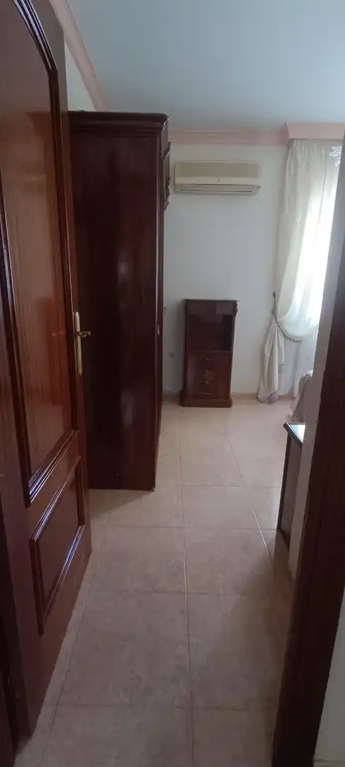 Habitación de Planta baja en venta en Baena con Aire acondicionado y Amueblado