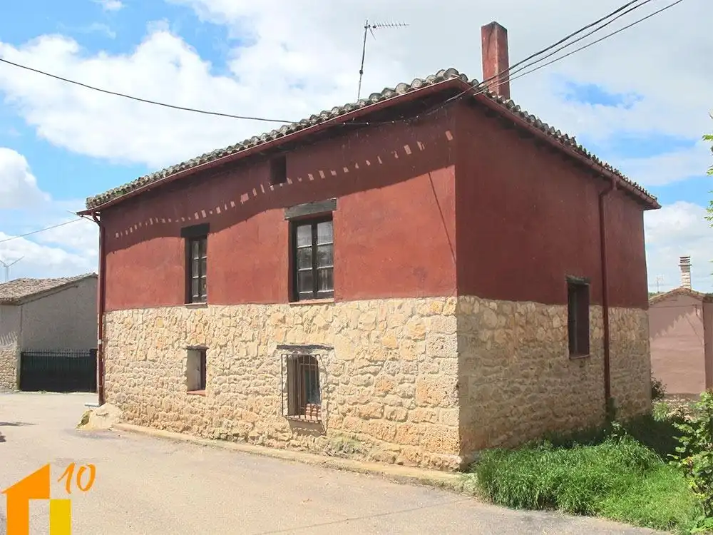 Exterior view of Houses for sale in Revillarruz  with Heating and Storage room