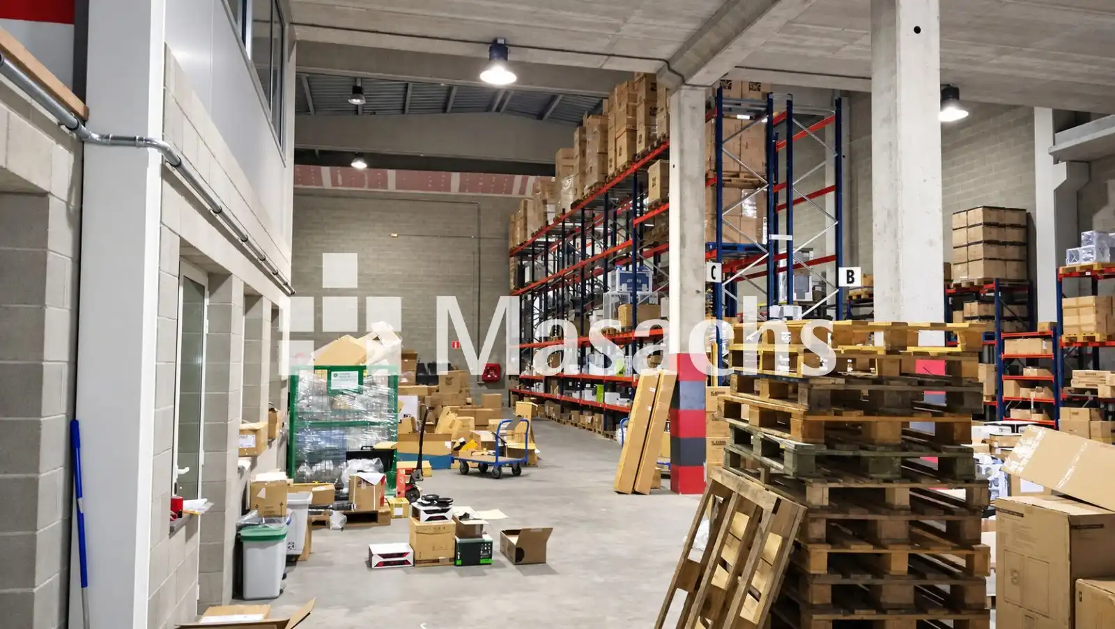 Nave industrial in affitto a Domeny
