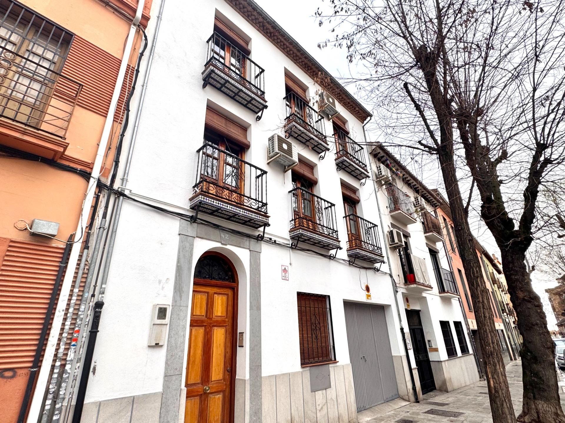 Vista exterior de Casa o xalet en venda en  Granada Capital amb Aire condicionat, Calefacció i Terrassa