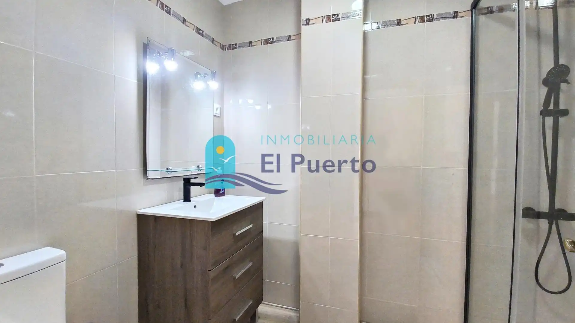 Badezimmer von Wohnung zum Verkauf in Mazarrón mit Klimaanlage, Heizung und Parkett