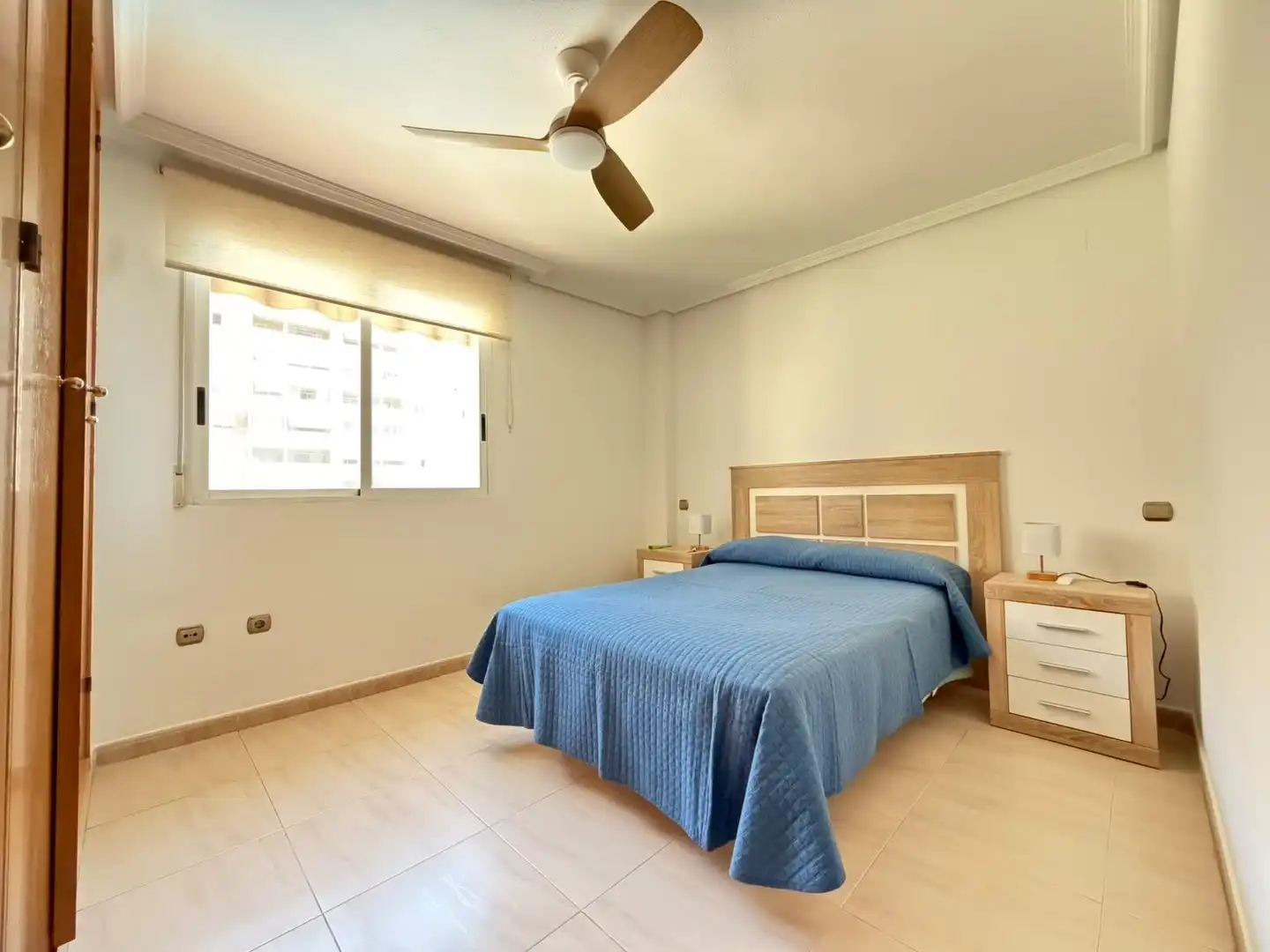 Habitación de Piso de alquiler en Alicante / Alacant con Aire acondicionado, Amueblado y Piscina comunitaria