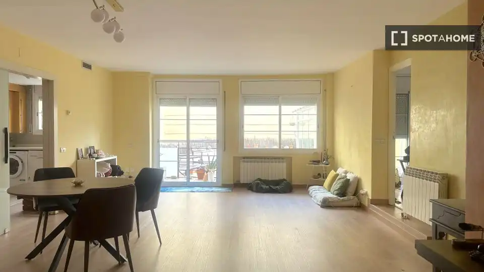 Living room of Flat for share in Barcelona  with Air Conditioner, Terrace and Furnished