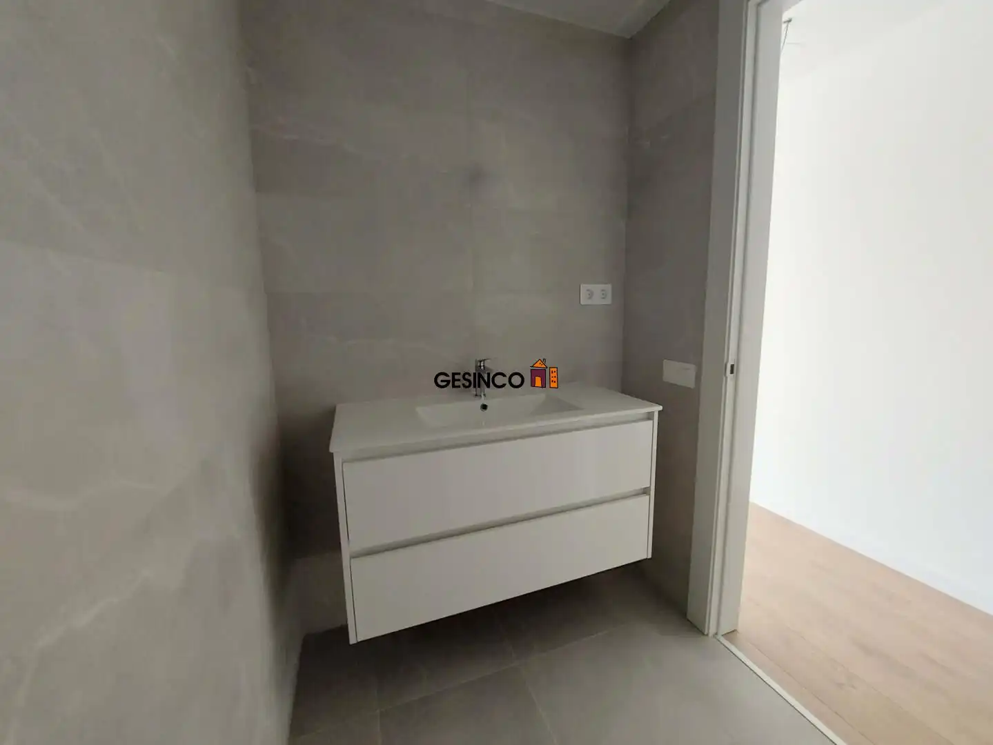 Baño de Piso en venta en Xàtiva con Terraza y Trastero
