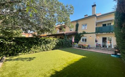 Jardí de Casa adosada en venda en Moralzarzal amb Terrassa