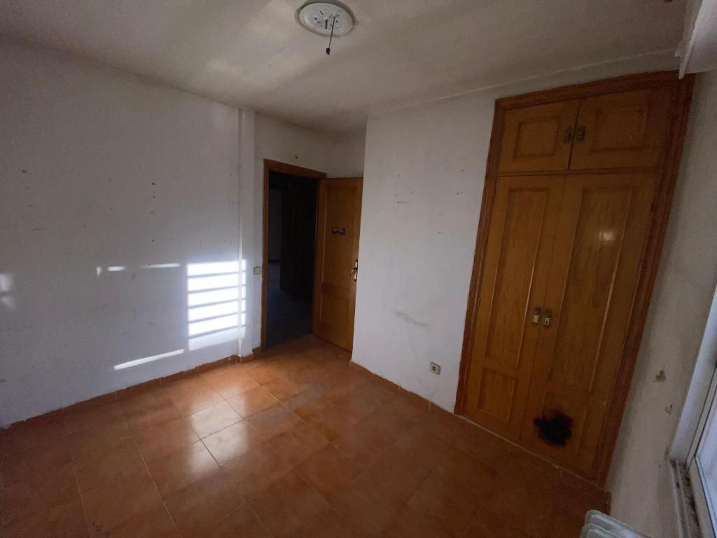 Dormitori de Casa o xalet en venda en El Espinar amb Calefacció, Terrassa i Traster