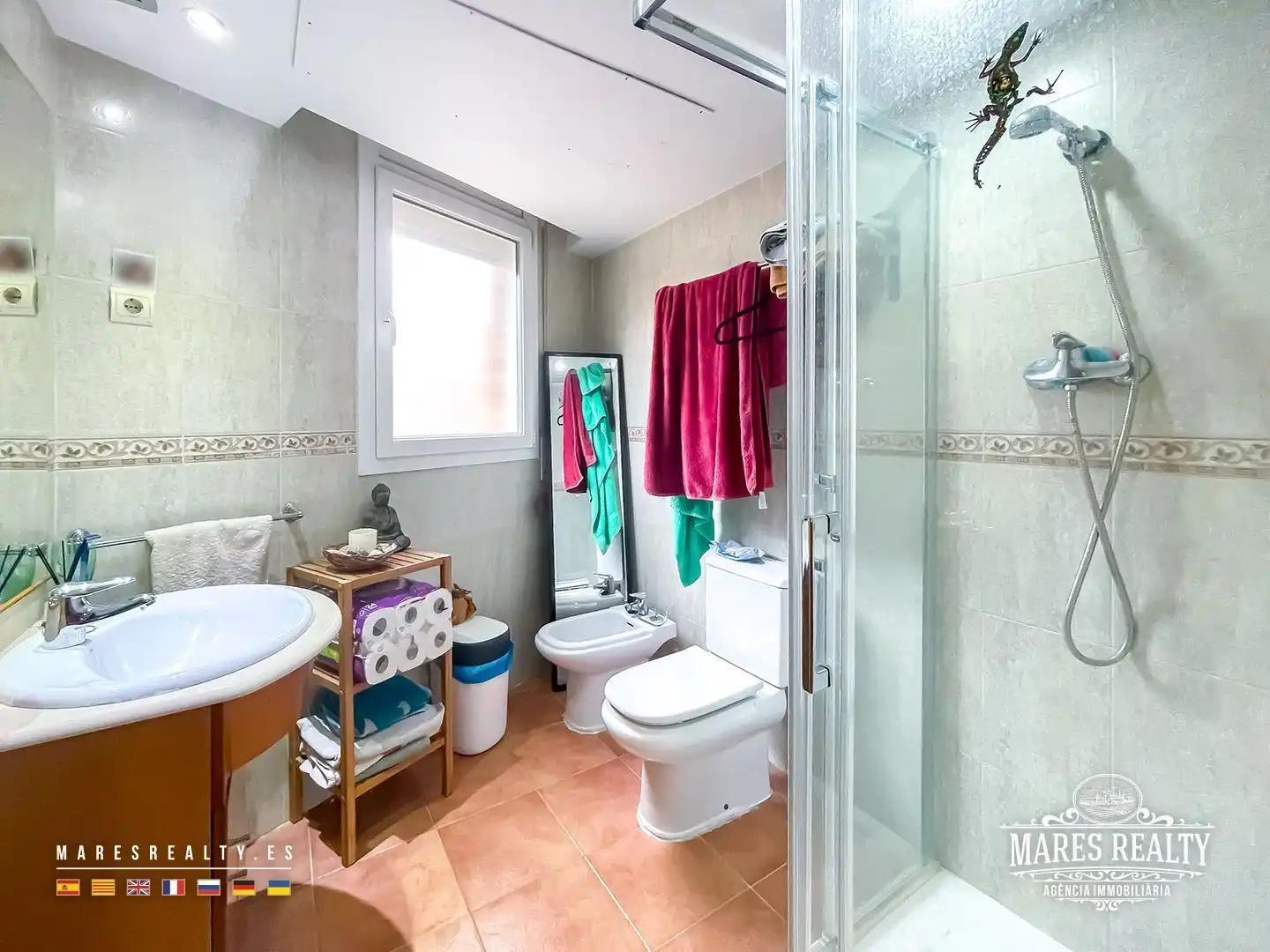 Baño de Casa adosada en venta en Canet de Mar con Aire acondicionado, Calefacción y Jardín privado