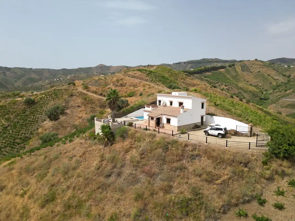 Vista exterior de Finca rústica en venta en Almáchar con Jardín privado, Trastero y Piscina