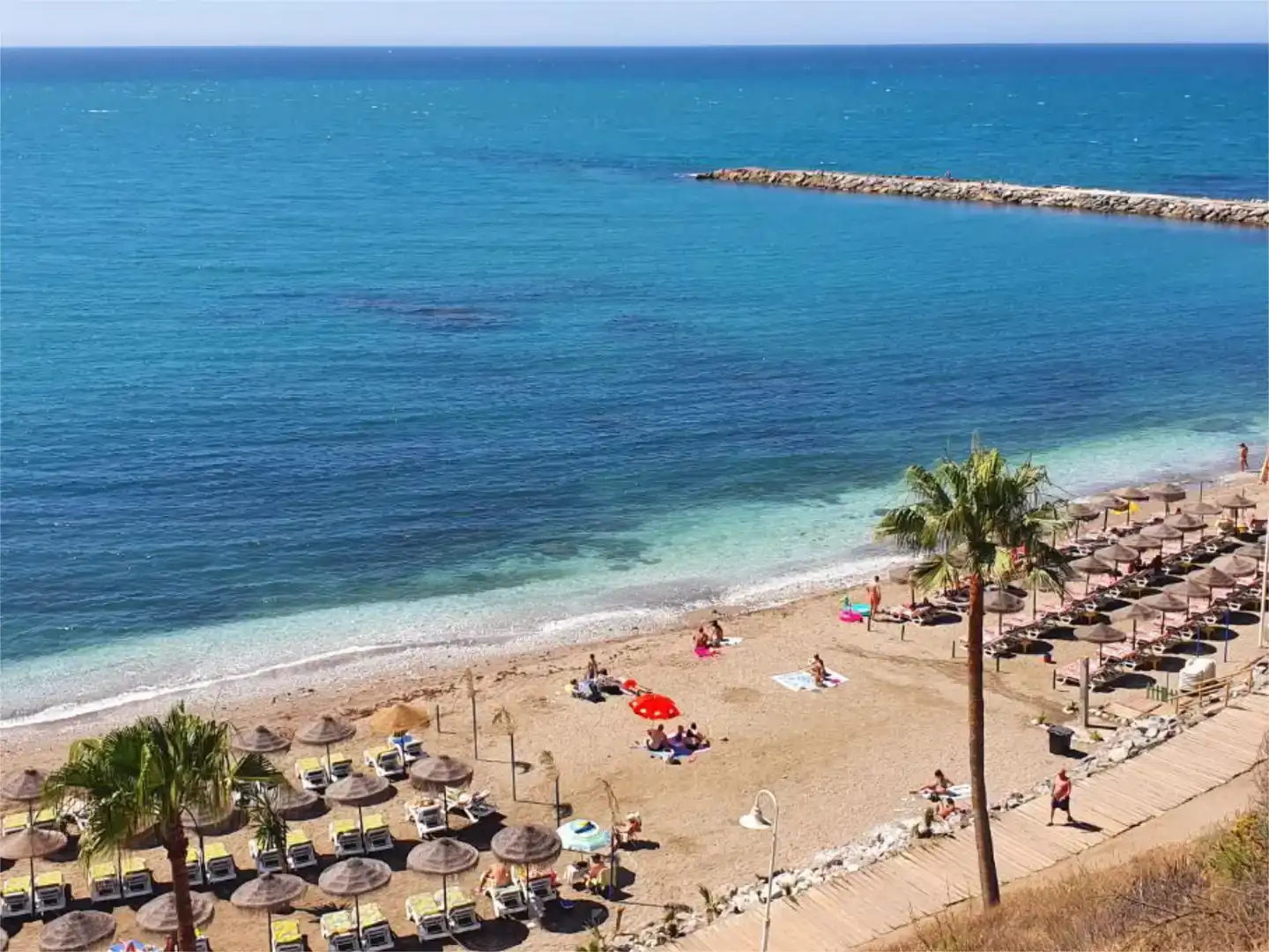 Vista exterior de Pis de lloguer en Benalmádena amb Aire condicionat i Piscina