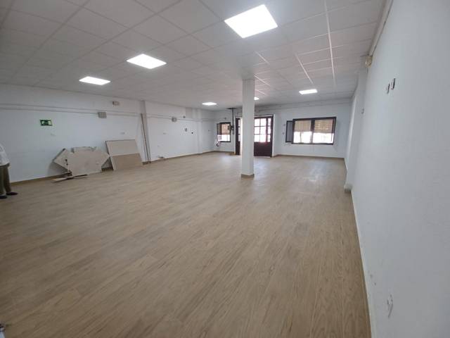 Local comercial en Alquiler en Villafranca de los Caballeros