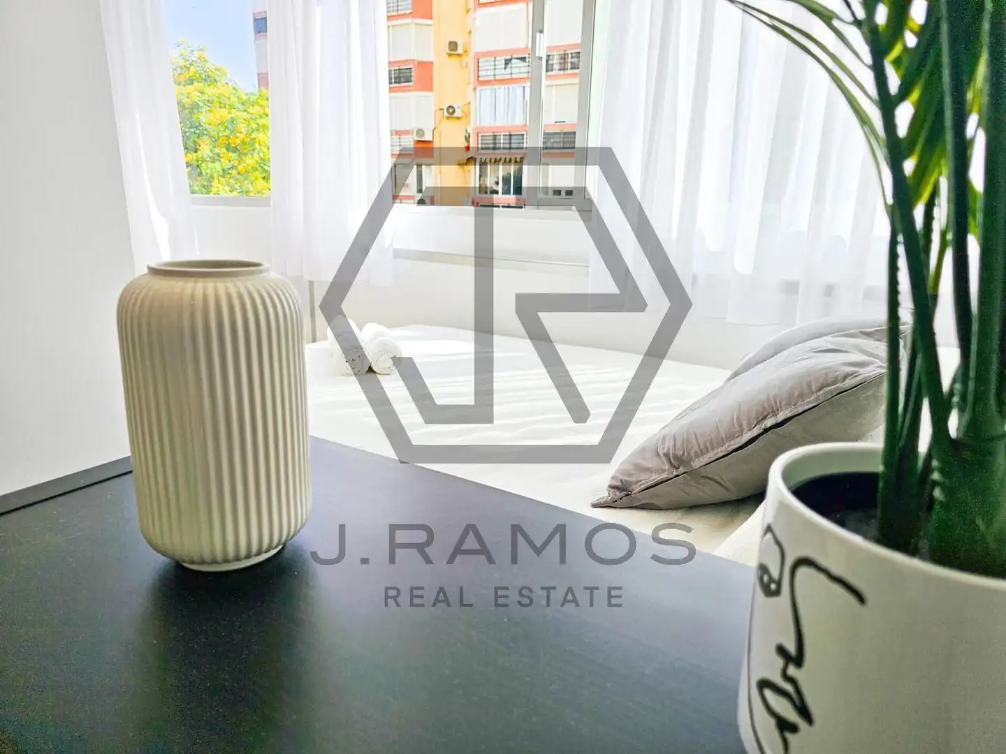 Study for rent in calafate, Centro