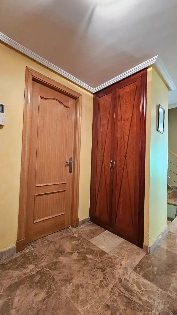 Habitación de Casa adosada en venta en Zaragoza con Aire acondicionado, Calefacción y Jardín privado