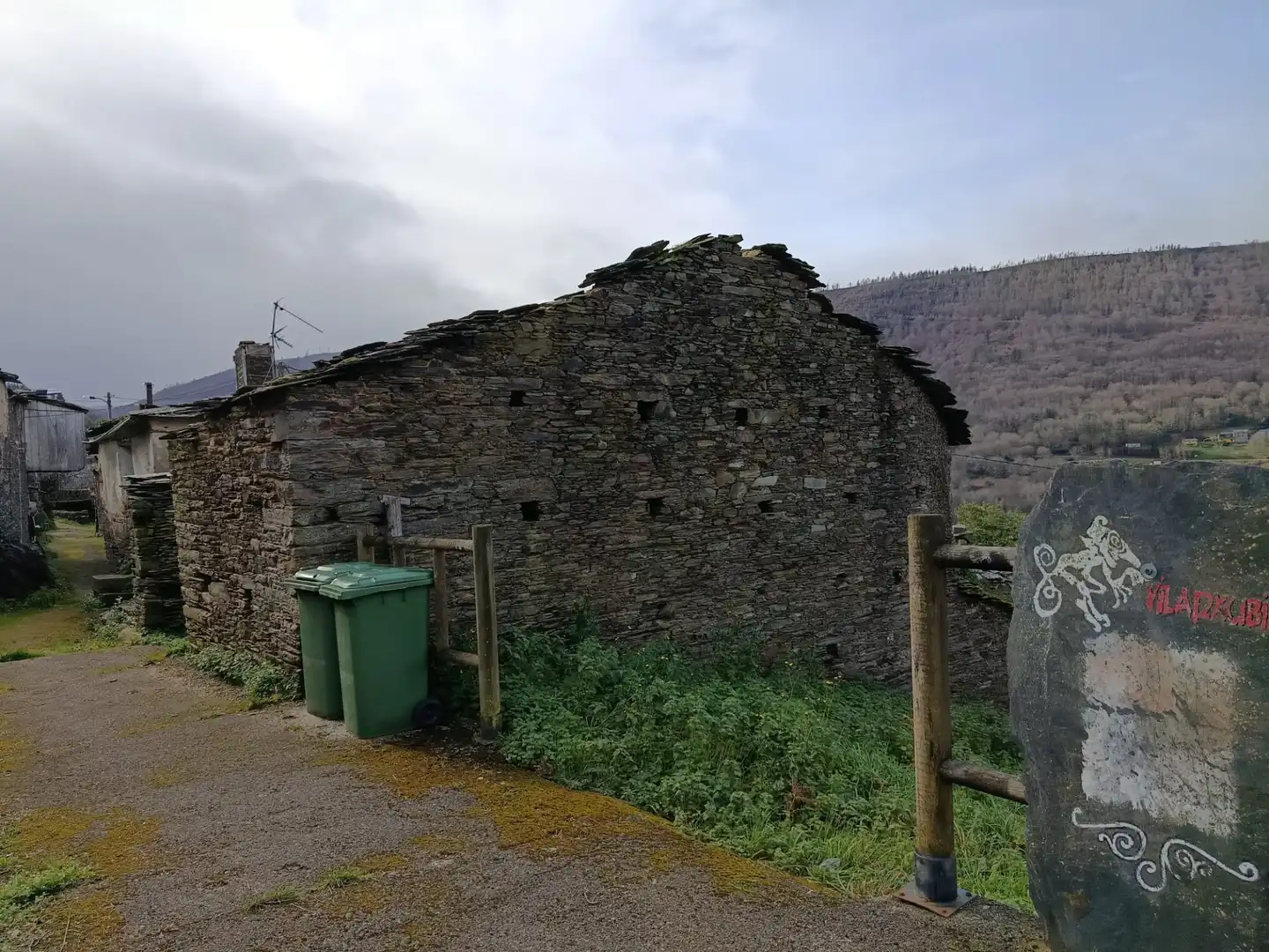 Vista exterior de Finca rústica en venda en A Pontenova   amb Jardí privat, Terrassa i Balcó