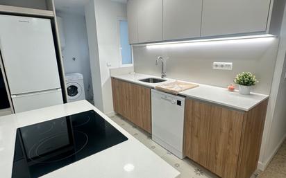 Kitchen of Flat to rent in  Valencia Capital  with Air Conditioner and Balcony