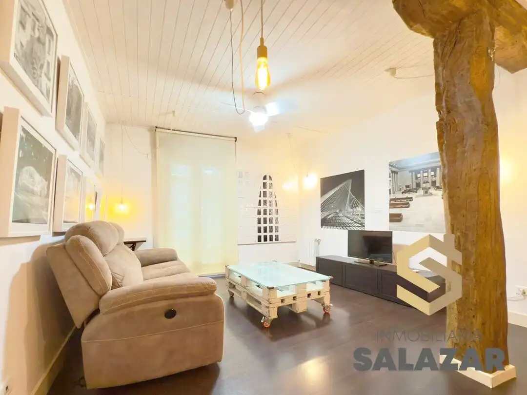 Sala de estar de Piso en venta en Bilbao  con Calefacción