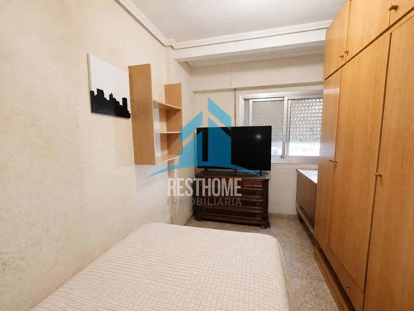 Habitación de Planta baja en venta en Silla con Terraza y Trastero