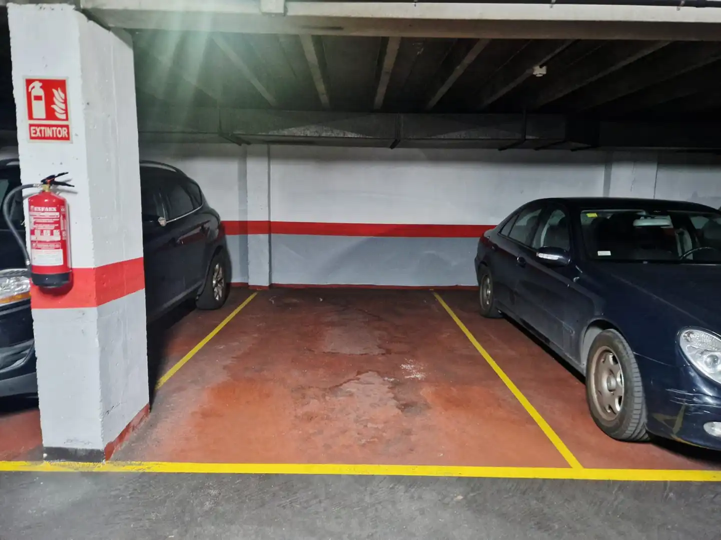 Parking de Ático en venta en Avilés con Calefacción y Terraza