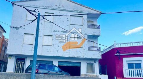 Edificio en venta en Yeste.