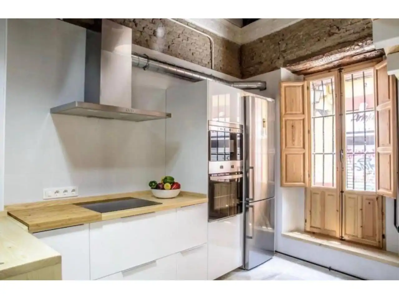 Kitchen of Duplexes for sale in Sevilla  with Air Conditioner