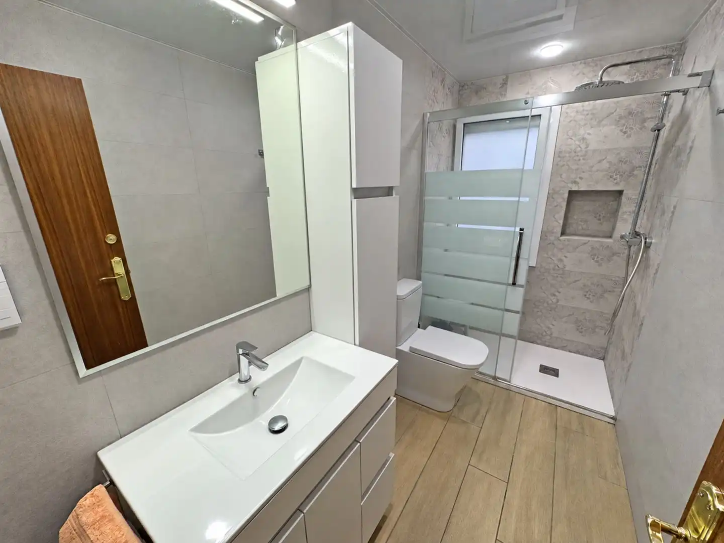 Bathroom of Flat for sale in Arbúcies  with Air Conditioner, Terrace and Balcony