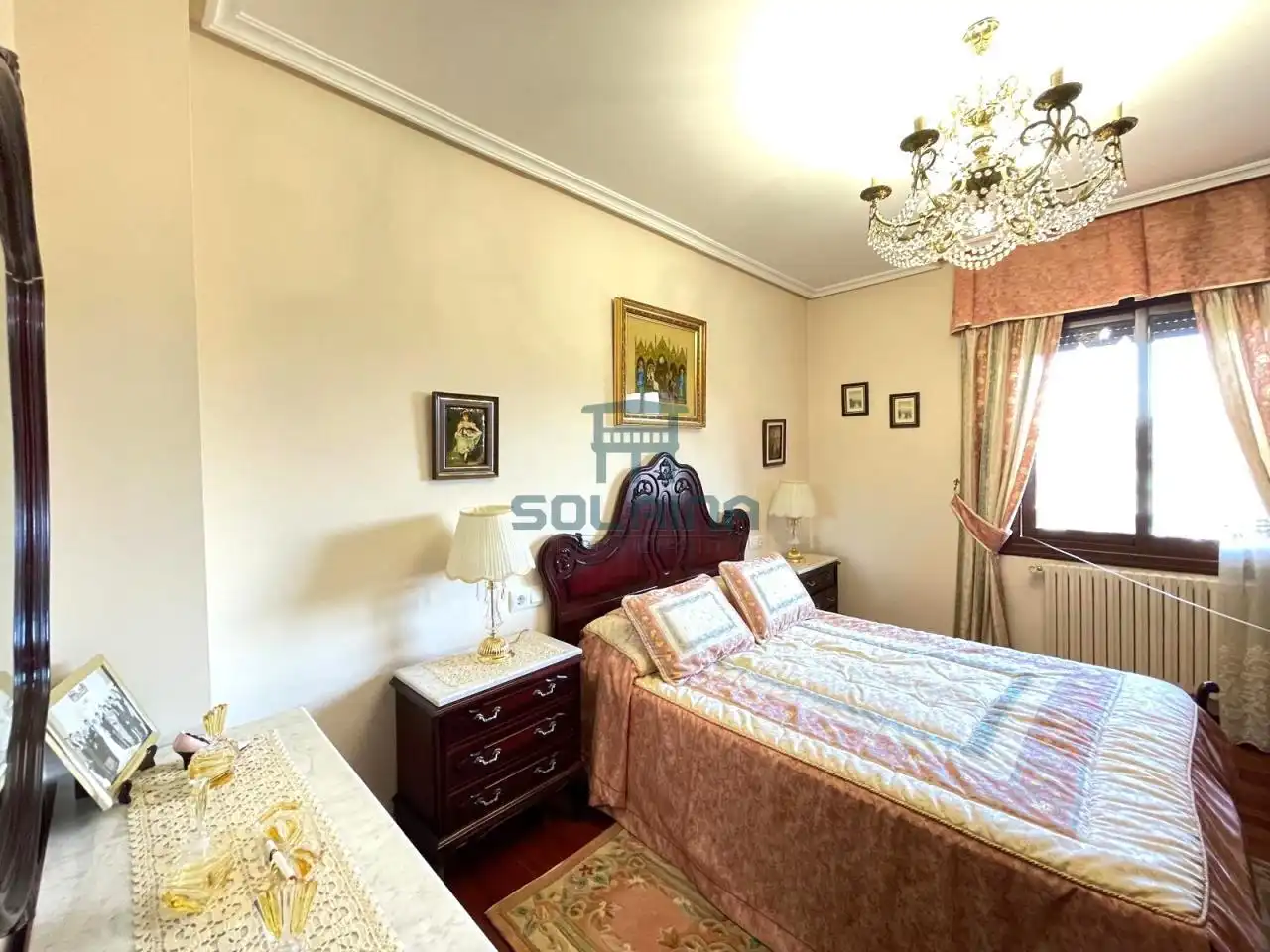 Habitación de Casa o chalet en venta en Ourense Capital  con Calefacción, Jardín privado y Terraza