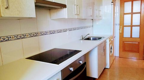 Foto 2 de Piso en venta en Camino Villalonquejar, Barriada Yagüe, Burgos Capital