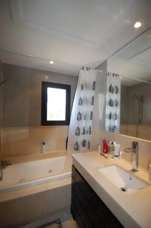 Bathroom of Houses for rent in Marbella  with Air Conditioner, Heating and Private garden