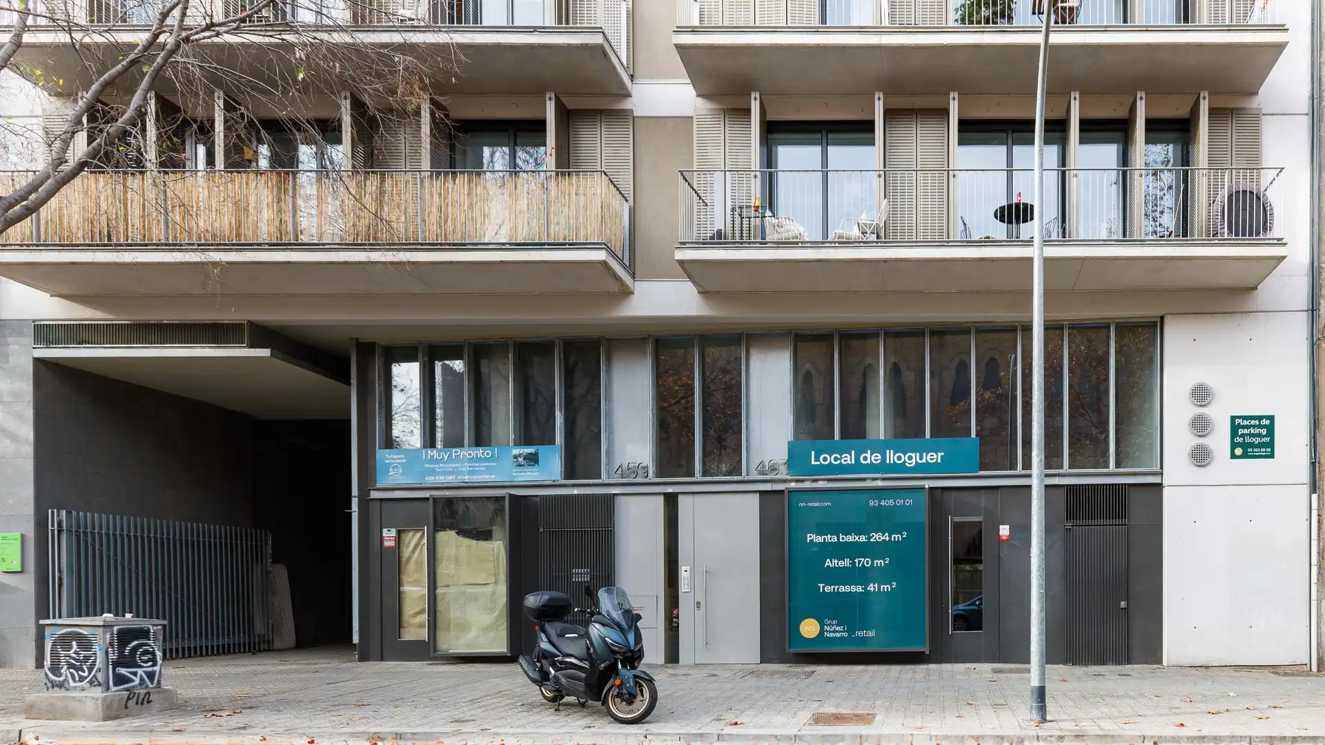 Exterior view of Commercial properties for rent in Barcelona  with Terrace