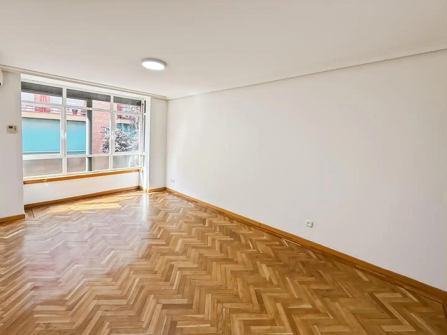 Wohnung zur Miete in Calle de Pinos Baja, Valdeacederas