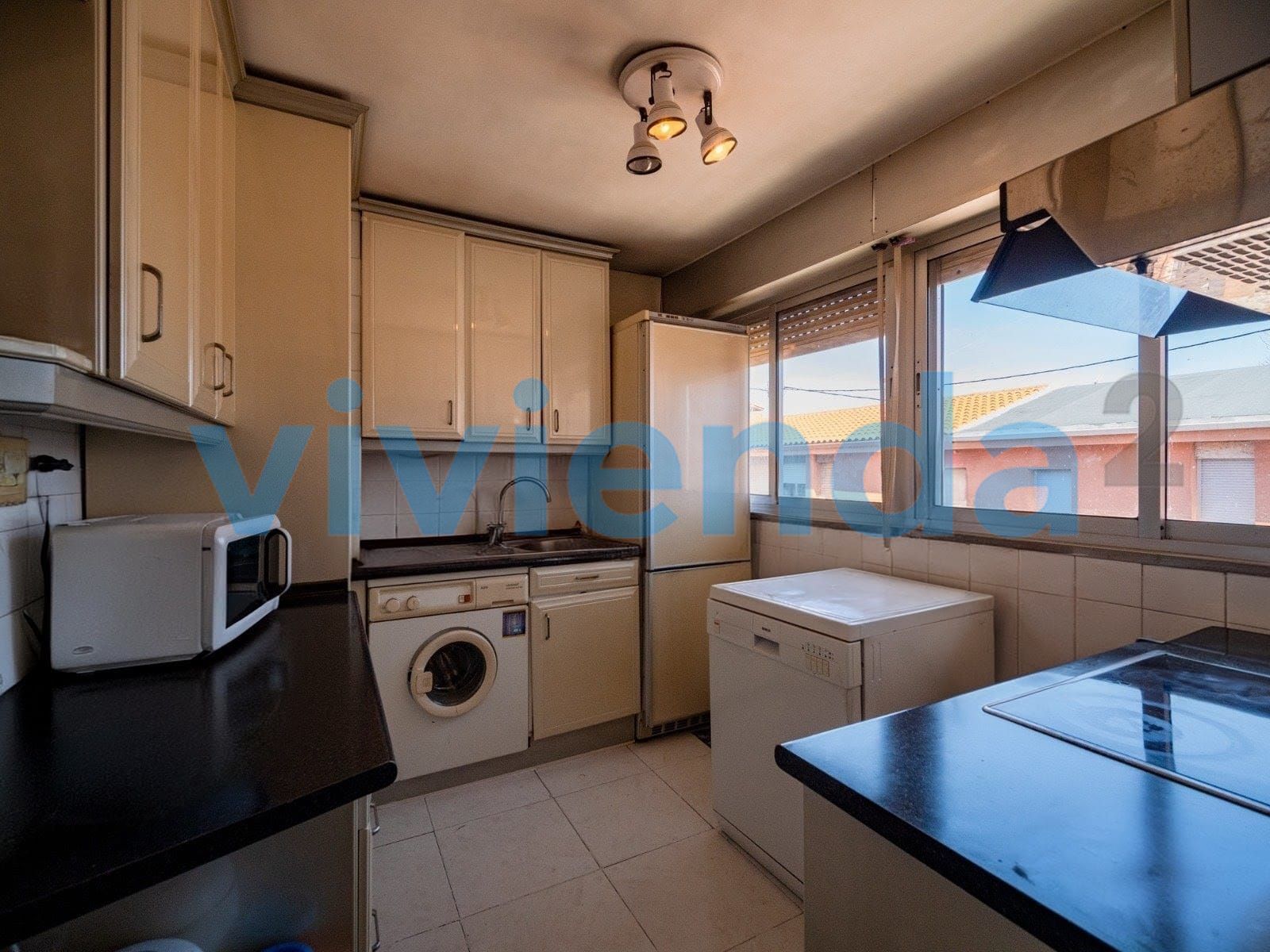 Kitchen of Flat for sale in  Madrid Capital  with Air Conditioner and Heating