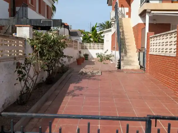 Flat with garden for sale in Carrer Simón Bolívar 10