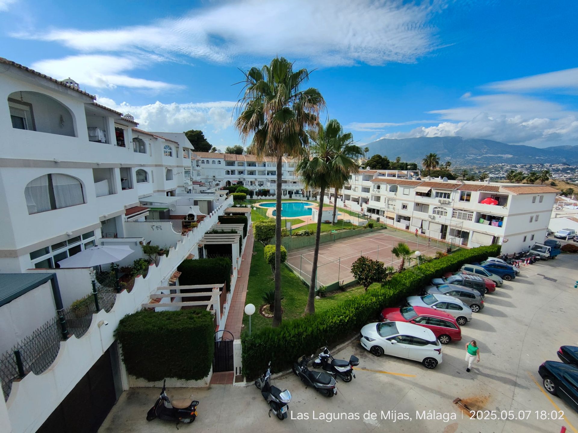 Vista exterior de Dúplex en venta en Mijas con Aire acondicionado, Terraza y Piscina comunitaria
