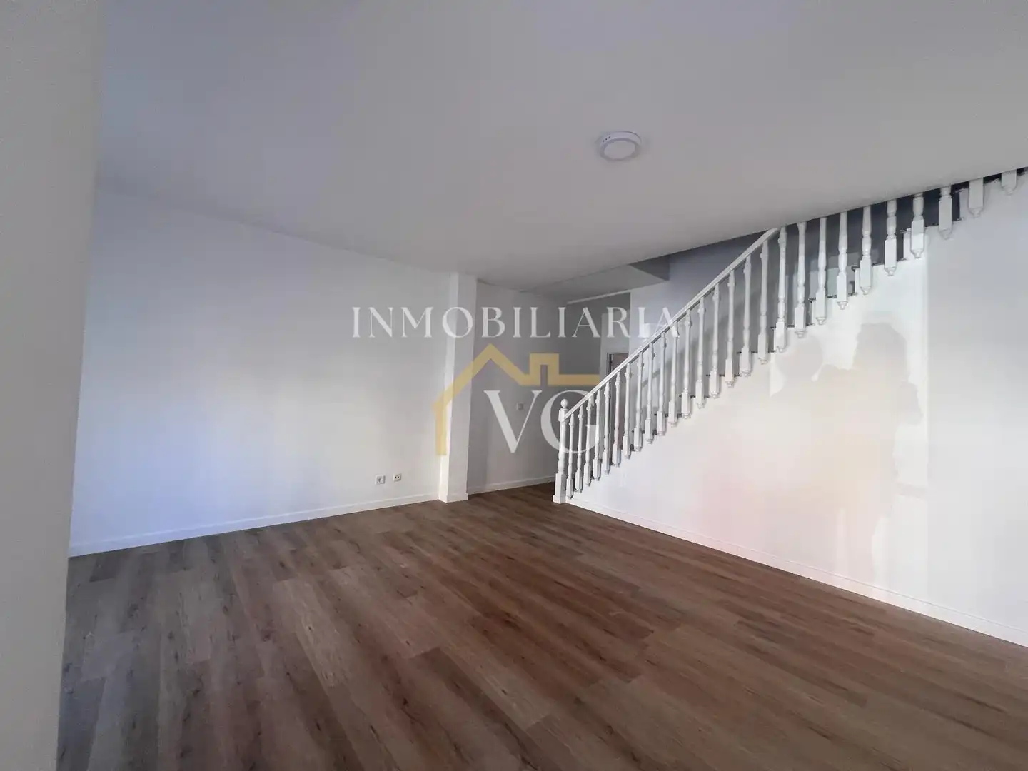 Sala d'estar de Casa adosada en venda en Guillena