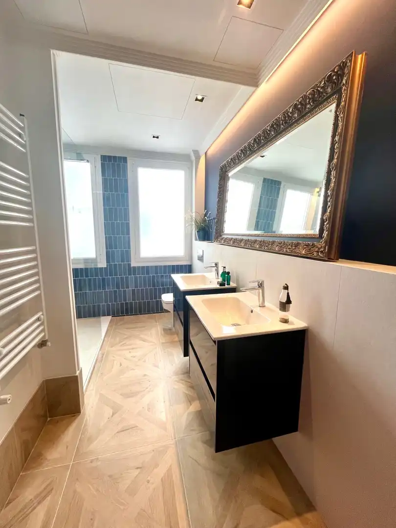 Baño de Piso en venta en  Pamplona / Iruña con Aire acondicionado, Calefacción y Jardín privado