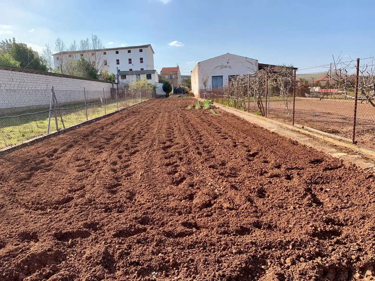 Industrial land for sale in Baños de Río Tobía