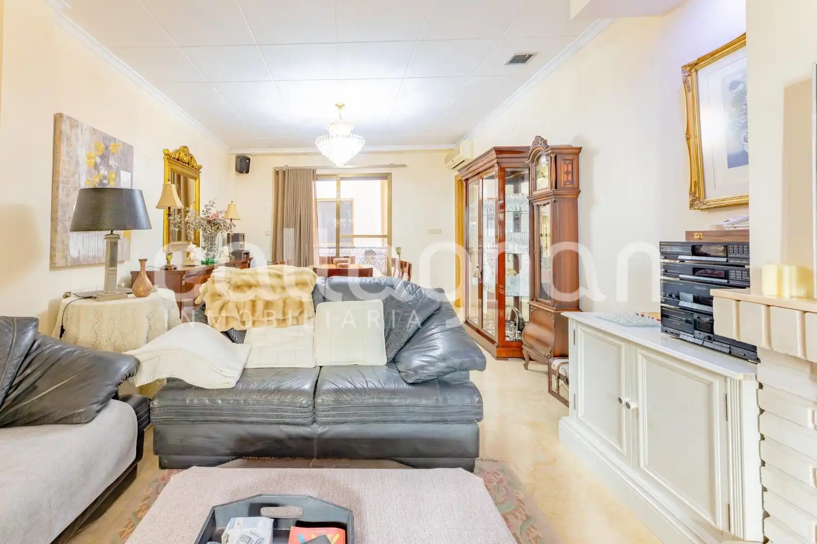 Sala d'estar de Casa adosada en venda en Massanassa amb Aire condicionat, Calefacció i Jardí privat