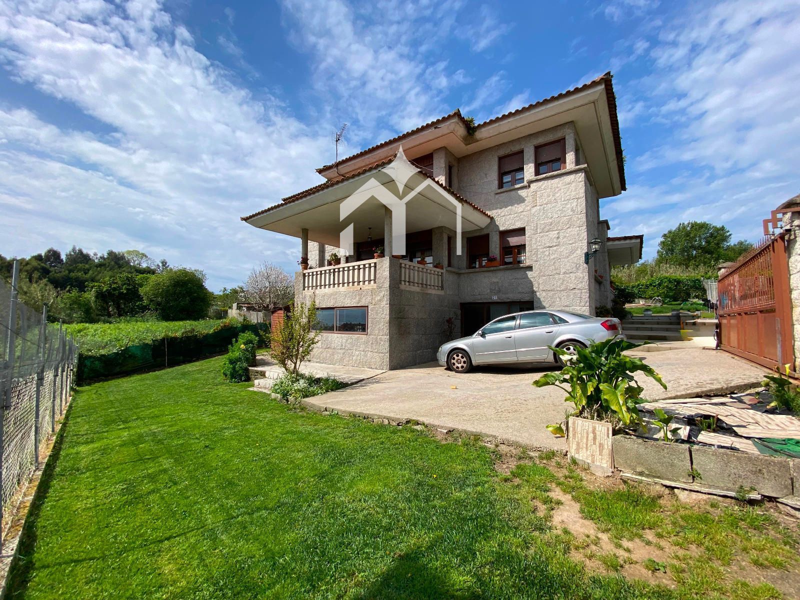 Exterior view of House or chalet for sale in Moaña  with Heating, Private garden and Terrace