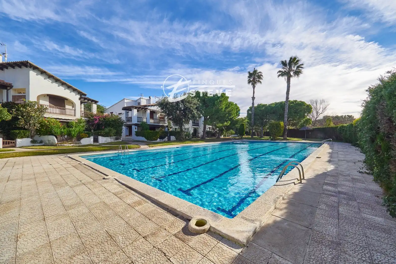 Terraced house with pool for sale in Alorda Park, imagen 4