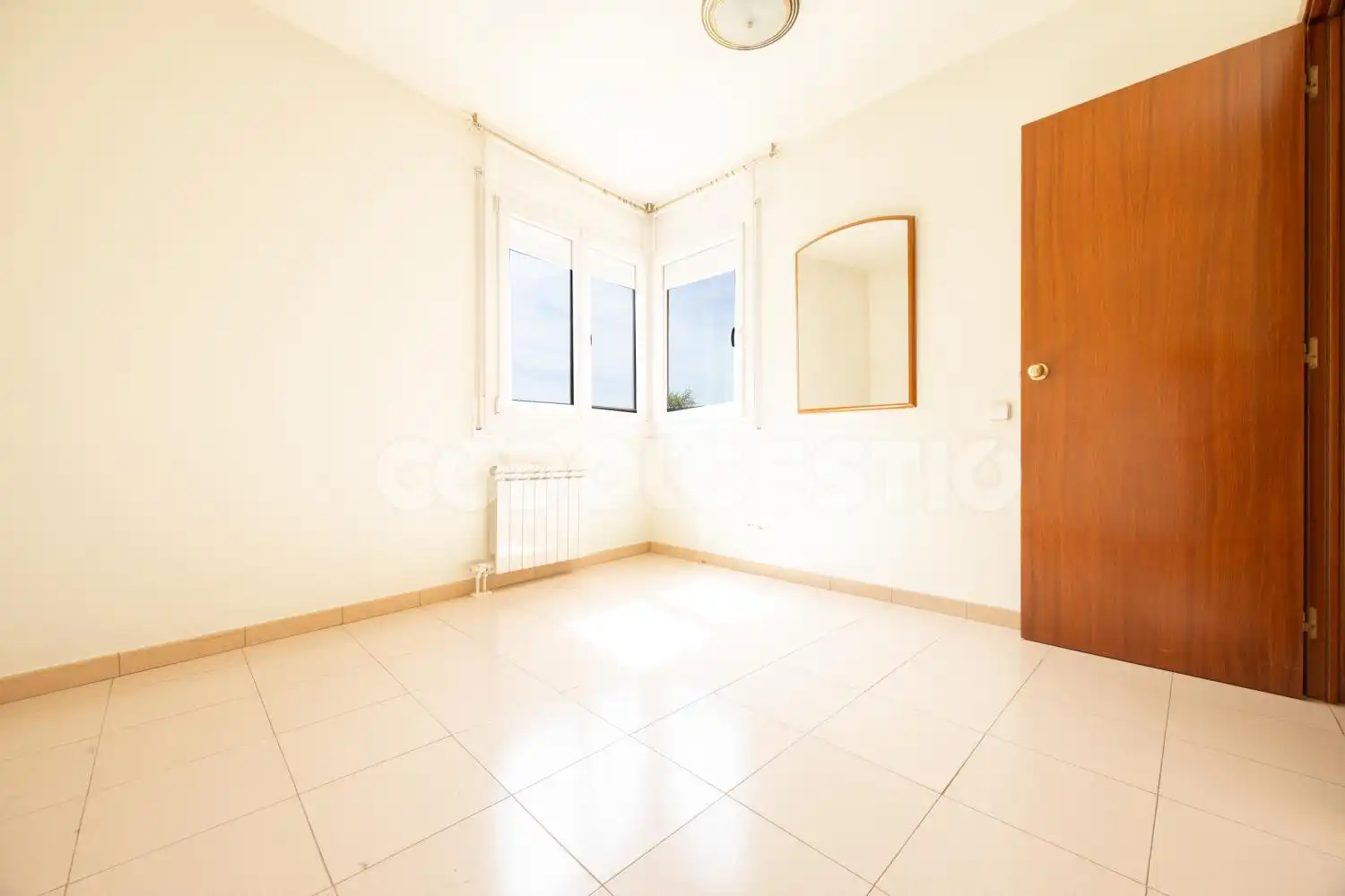 Wohnung zum Verkauf in Països Catalans , Estadi - Santa Anna