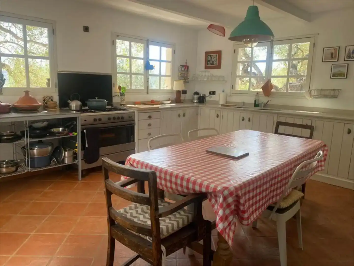 Cuina de Finca rústica en venda en Cortes de la Frontera amb Jardí privat, Forn i Rentadora