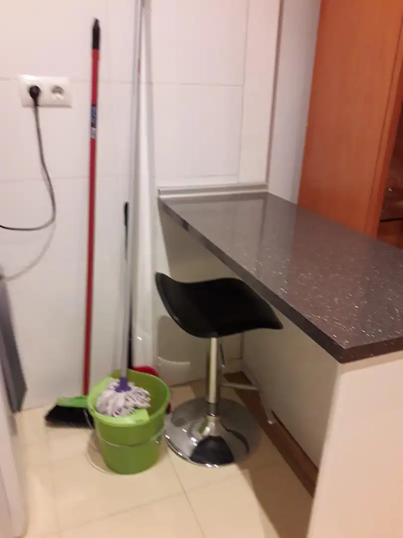 Study for rent in Calle Calle Nardo, Pardaleras