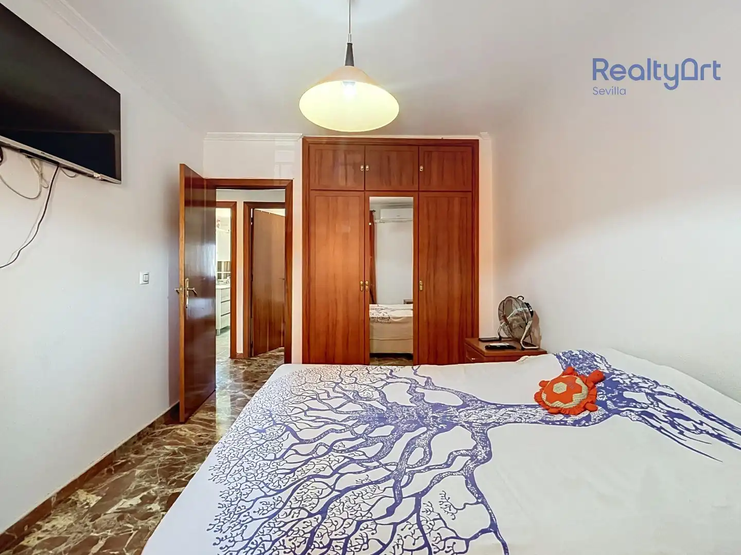 Habitación de Piso en venta en Sevilla con Aire acondicionado, Jardín privado y Balcón