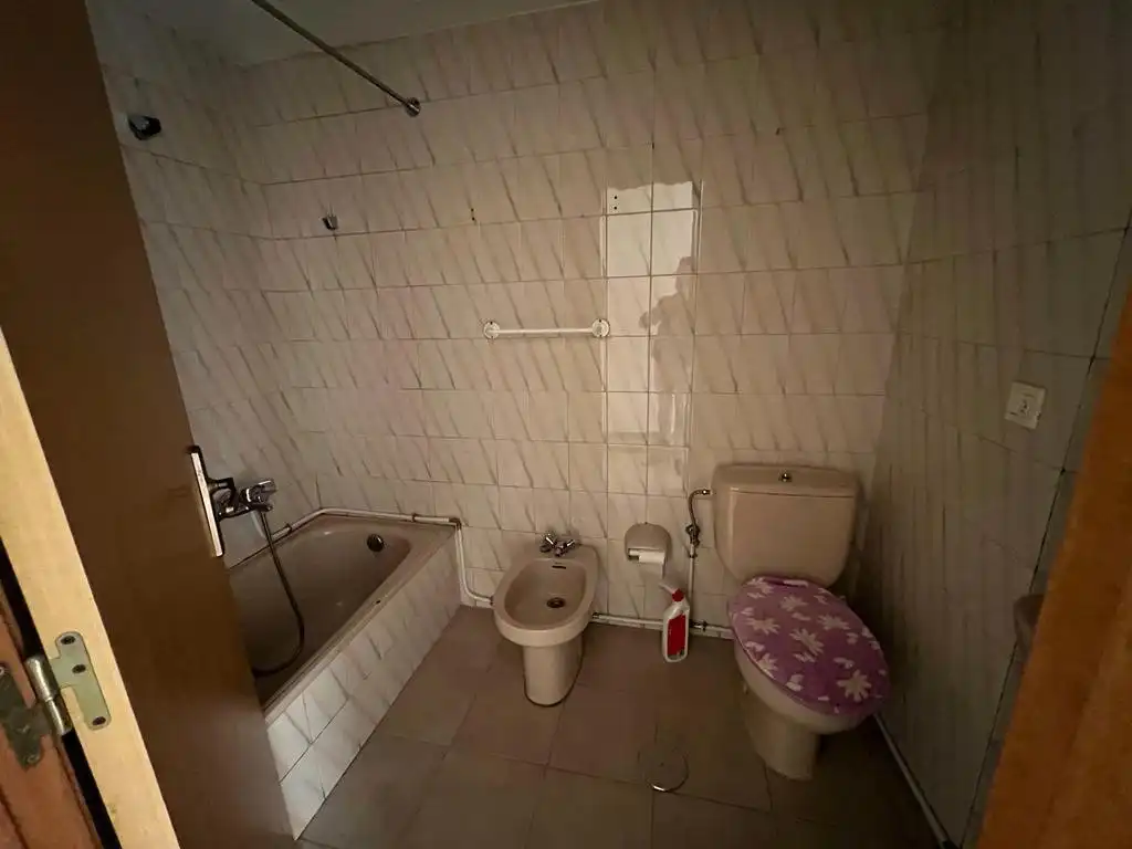 Baño de Piso en venta en Bembibre con Calefacción