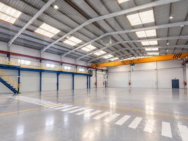Industrial building to rent in Alcàsser