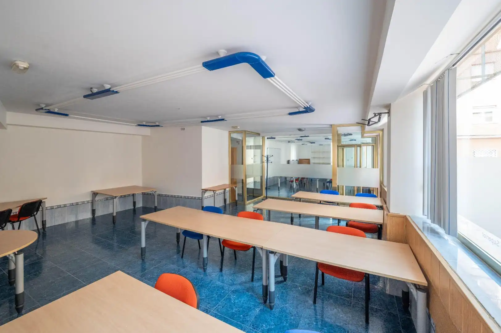 Commercial properties for sale in Las Gabias  with Air Conditioner, Heating and Furnished