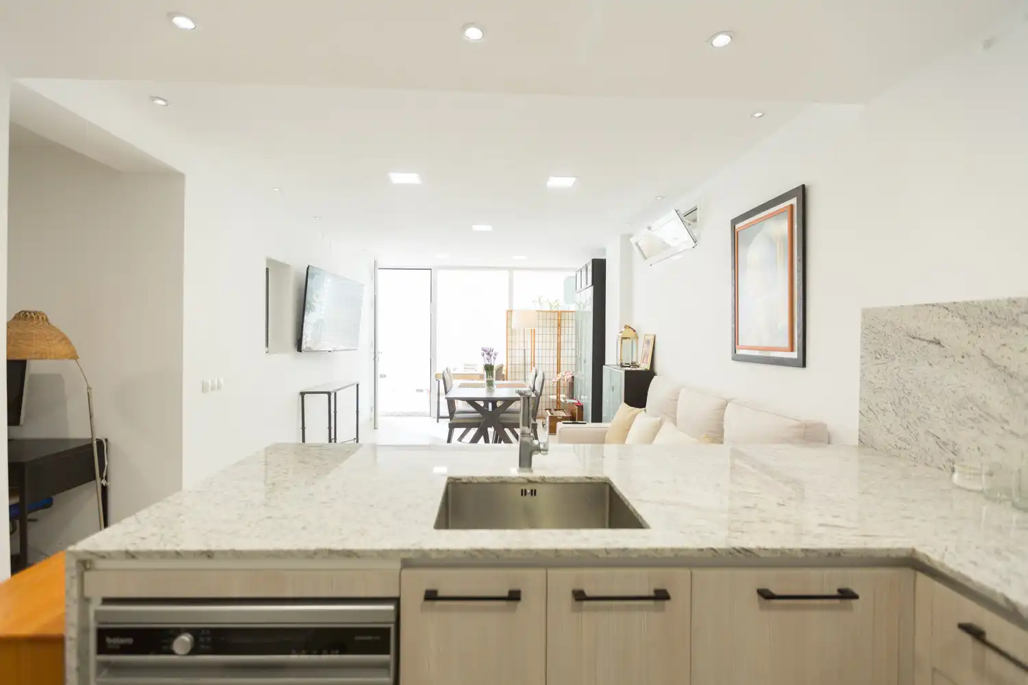 Ground floor for rent in Bello Horizonte - Lindasol