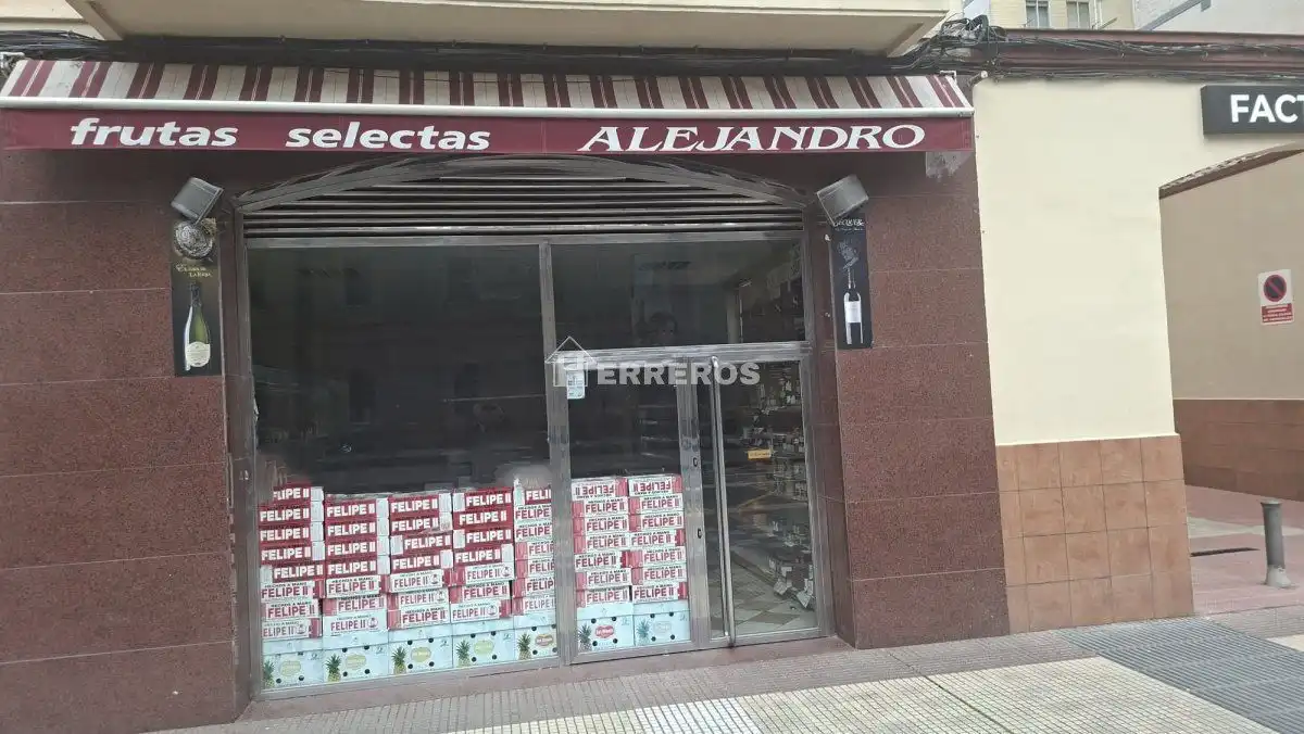 Local comercial en venta en MURRIETA
