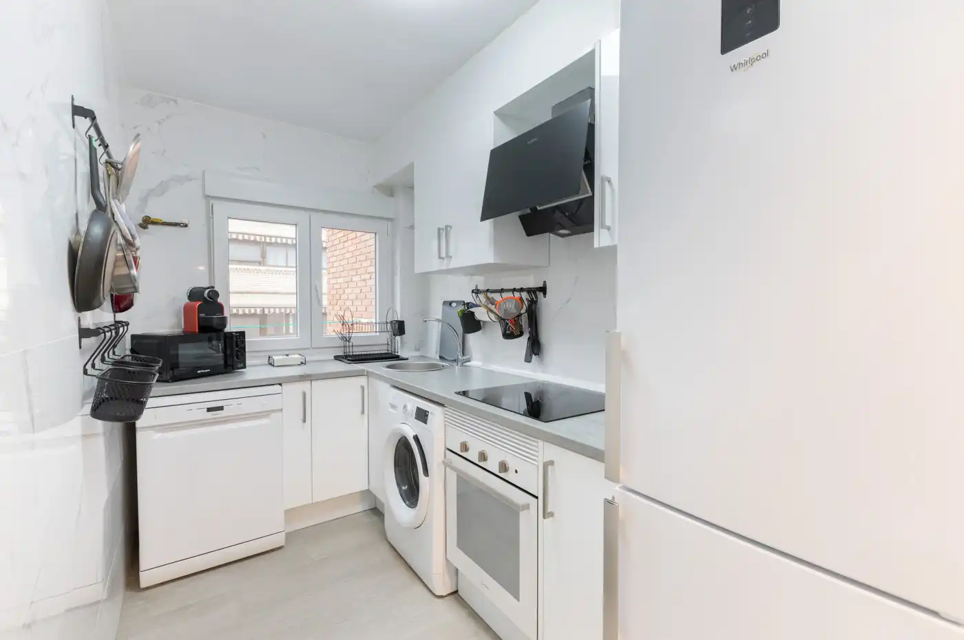 Küche von Wohnung zur Miete in Madrid mit Klimaanlage, Heizung und Möbliert